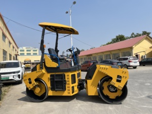 Rullo Compattatore <span class=keywords><strong>Vibrante</strong></span> a <span class=keywords><strong>Doppio</strong></span> Tamburo da 5 Tonnellate, 50 CV Diesel, Completamente Idraulico per Asfalto - Product Image 4