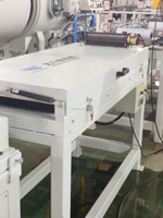 Machine de production automatique de panneaux de plafond en PVC plastique, machine de fabrication de panneaux muraux en PVC