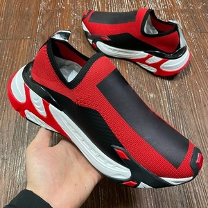 Les nouvelles chaussures de sport polyvalentes pour hommes, légères, de loisirs, pour l'extérieur, confortables pour la marche, chaussures de skateboard, classiques, luxueuses et sportives, sont un succès de vente. - Product Image 2