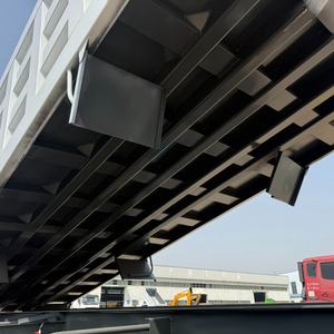 Camion benne d'occasion <span class=keywords><strong>Sinotruk</strong></span> <span class=keywords><strong>Howo</strong></span> 8x4, 40 mètres cubes, 12/10 roues, à vendre - Product Image 4
