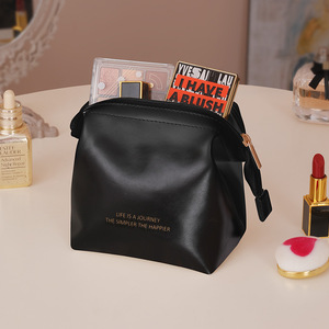 Bolsa de Cosméticos de PU Blanca, Estuche de Viaje Portátil para Maquillaje - Product Image 3