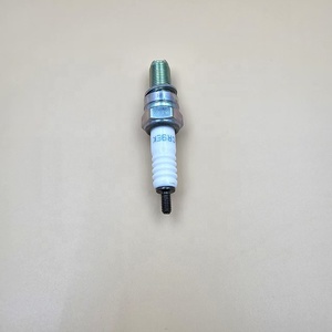 หัวเทียนรถจักรยานยนต์แบบสองขั้วไฟฟ้า CR9EK 4548 สำหรับน้ำมันเบนซิน อะไหล่หัวเทียนเครื่องยนต์รถจักรยานยนต์ญี่ปุ่น - Product Image 5