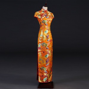 <span class=keywords><strong>Robe</strong></span> longue pour femmes du Nouvel An chinois, <span class=keywords><strong>robe</strong></span> rouge Cheongsams Qipao, <span class=keywords><strong>robe</strong></span> de <span class=keywords><strong>mariée</strong></span>, taille plus, <span class=keywords><strong>robe</strong></span> de soirée en soie satinée, dragon phénix - Product Image 5
