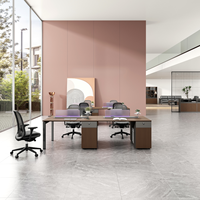 Poste de travail de bureau commercial sur mesure avec surface en mélamine et cloison, pour 2, 4, 6 ou 8 personnes, idéal pour les projets de bureaux professionnels.
