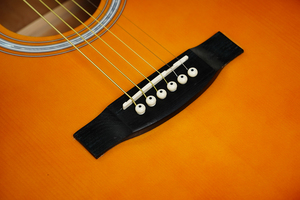 Guitarra Acústica Mollo de 41 Pulgadas con Cutaway, Acabado Natural Brillante, 6 Cuerdas, Tapa Sólida, para Estudiantes, Principiantes, Práctica, Actuaciones en Escenario - Product Image 5
