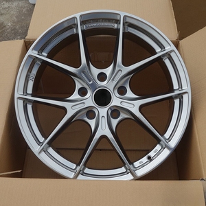 Jantes de voiture de 18 pouces en alliage d'aluminium filé, adaptées aux Volkswagen Magotan, Passat, Honda Accord - Product Image 3