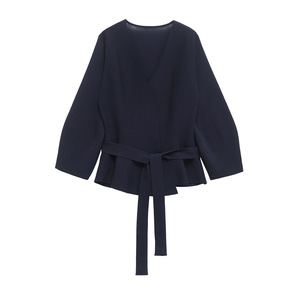 Cardigan en tricot pour femme à col en V avec ceinture et épaulettes, tendance - Product Image 2