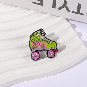 นี่คือ<span class=keywords><strong>วิธี</strong></span>ที่ฉันม้วนหมุดเคลือบสีฟ้าอ่อนโบโรลเลอร์สเก็ตเข็มกลัดป้ายปกเสื้อเครื่องประดับสำหรับผู้ที่ชื่นชอบการเล่นสเก็ตเครื่องประดับขายส่ง - Product Image 2
