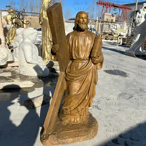 BLVE Statue de jardin en métal religieux grandeur nature catholique Bronze Saint St. Andrew portant une croix Sculpture