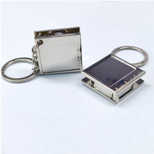 Bedrukte logo relatiegeschenken zinklegering mini meetlint sleutelhanger klein liniaal 1,3 meter draagbaar metalen meetlint - Product Image 6