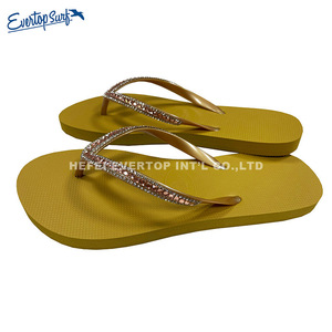 Zapatillas de playa estampadas para mujer, Chanclas de Estilo Hawaiano con diamantes - Product Image 2