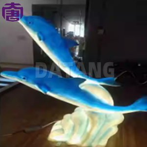 Luz Decorativa con Forma de Delfín, IP65, para Uso en Interiores y Exteriores, Crea una Atmósfera Marina Divertida, para Fuentes de Parque, Caminos junto al Lago, con Luz LED Duradera - Product Image 1