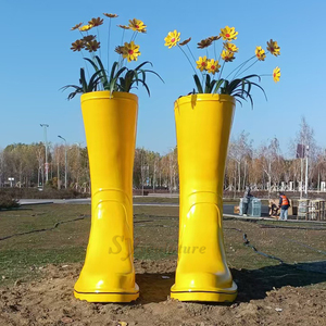 Große Regens tiefel Glasfaser skulptur im Freien Landschafts dekoration Blumentopf Schuhe Statue Harz Modell benutzer definierte - Product Image 1