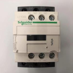 موصل كهربائي ثلاثي المراحل أصلي LC1D09P7C بجهد 230 فولت تيار متردد وتردد 50/60 هرتز للتحكم المنطقي القابل للبرمجة - Product Image 1