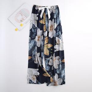 <span class=keywords><strong>Pantaloni</strong></span> larghi <span class=keywords><strong>estivi</strong></span> alla moda da <span class=keywords><strong>donna</strong></span> <span class=keywords><strong>pantaloni</strong></span> larghi a <span class=keywords><strong>vita</strong></span> elastica <span class=keywords><strong>pantaloni</strong></span> pigiami Casual da casa <span class=keywords><strong>con</strong></span> stampa floreale - Product Image 2