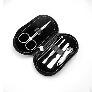 Juego de cortaúñas de belleza de viaje de recuerdo de acero inoxidable negro de 5 piezas Kit de cuidado de <span class=keywords><strong>manicura</strong></span> <span class=keywords><strong>y</strong></span> <span class=keywords><strong>pedicura</strong></span> personal - Product Image 3