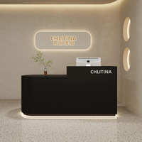 Table de bar compacte au design moderne et luxueux, personnalisable pour magasin de vêtements, salon de beauté, bureaux d'accueil, bord peint