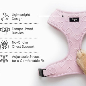 Imbracatura per Cani Morbida, Imbottita e Senza Strappi |   Gilet leggero e traspirante a sgancio rapido con motivo a cuori, regolabile e sicuro - Product Image 4