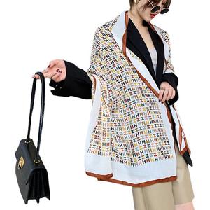 Nouvelle écharpe longue en soie de Style coréen pour femmes printemps été serviette de plage châle climatisé coton lin sensation rayé soleil - Product Image 1