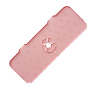 Garde-boue pour évier de cuisine, tapis de robinet en silicone pour évier tapis de protection contre les éclaboussures de robinet en silicone, grand tapis de robinet en silicone de 24 pouces - Product Image 1