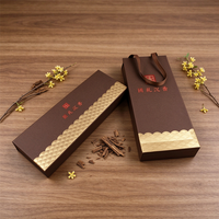 Boîte cadeau personnalisée OEM en forme de livre avec estampage à chaud or et rouge réutilisable |   Boîte rigide longue à rabat avec insert en velours pour bâtonnets d'encens