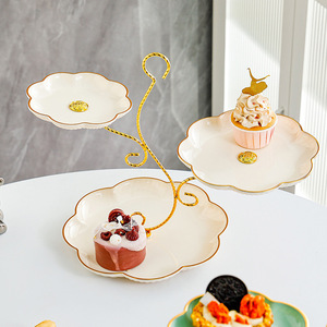 Plateau à fruits en forme de fleur avec cadre doré, plateau à trois niveaux pour décorations de fête - Product Image 1