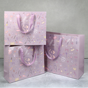 Sac <span class=keywords><strong>en</strong></span> papier promotionnel de luxe personnalisé avec logo coloré, poignée <span class=keywords><strong>en</strong></span> ruban, pour vêtements et chaussures - Product Image 1