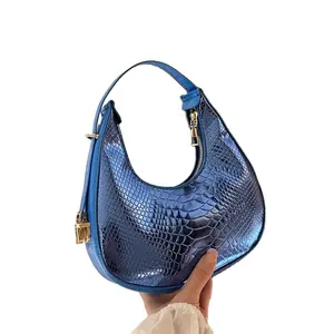 Nuovo arrivo PU Handbag Ladies Underarm Bag Bright surface Fashion Women borsa a mano borsa da polso casual borsa a tracolla 2023