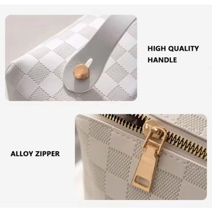 Free Sample Large Capacity Portable Travel Zipper Cosmetic <b>Bag</b> <b>Waterproof</b> <b>Toiletry</b> <b>Bag</b> PU polyester Makeup <b>Bag</b> - Product Image 5