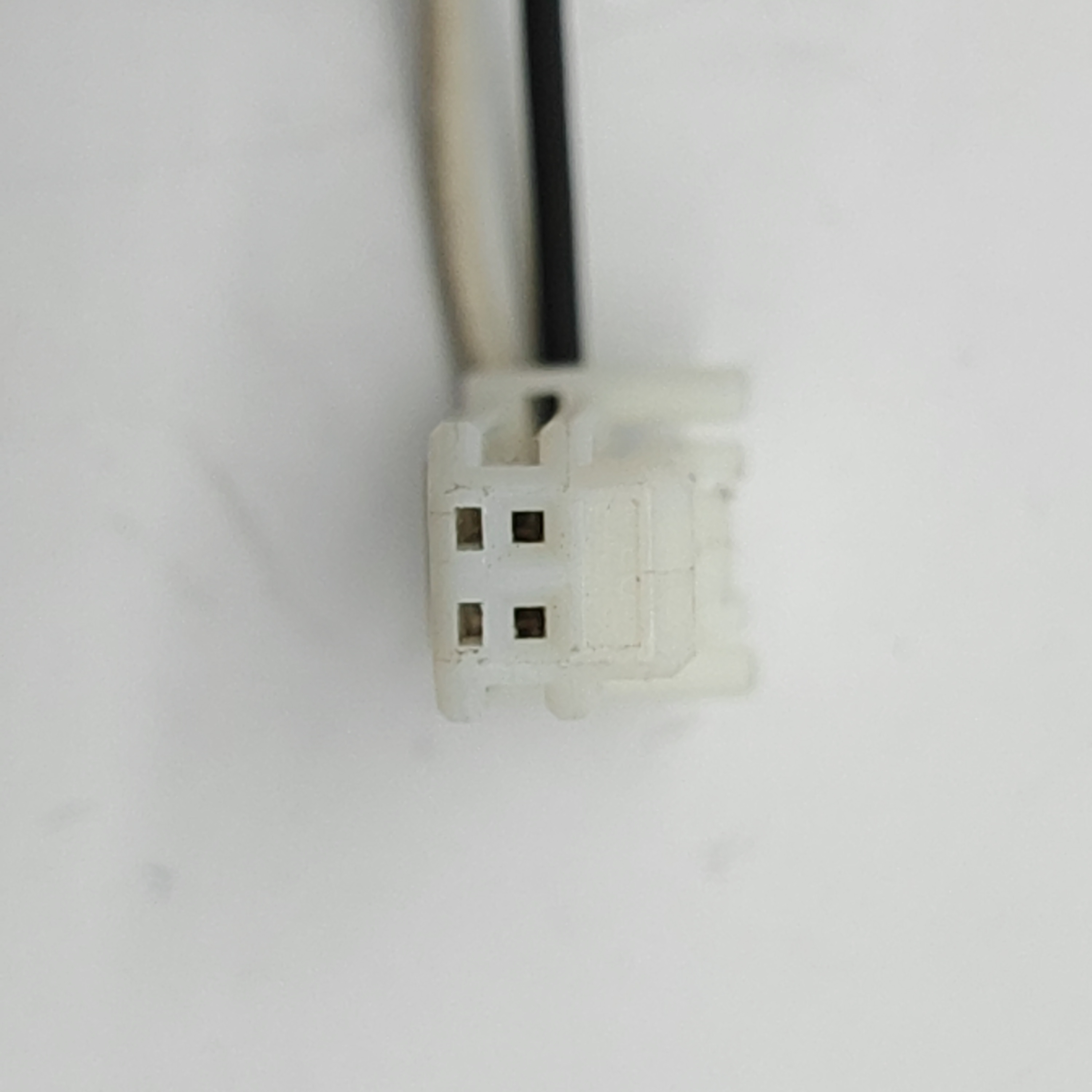Automotive Waterproof Wire Harness Connector for Car Connector Plug 2-Pin Female CT2-0519M