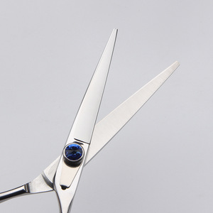กรรไกรตัดผมขนาด 7 นิ้ว ขายส่ง อุปกรณ์ทำผมสำหรับใช้ในบ้าน กรรไกรตัดผมสแตนเลส กรรไกรตัดผมสำหรับช่างตัดผม - Product Image 2
