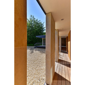 Diseño de villa moderna con estructura de acero ligero y techo plano para uso residencial - Product Image 2