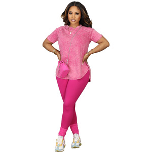 Completo Donna Personalizzato: T-Shirt con Spacco Laterale e Pantaloni Tuta in Maglia Estiva - Product Image 5