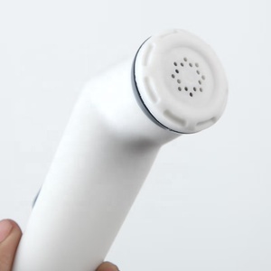 Пластиковый недорогой портативный распылитель для биде - Product Image 3