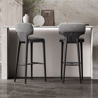 Chaise de bar et tabouret haut en bois massif de style italien minimaliste moderne pour îlot de cuisine - Non réglable, sans accoudoirs, personnalisable