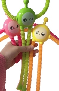 Rompecabezas de estiramiento de huevo de tubo telescópico Unisex, juguete clásico de descompresión, luz mutante para niños de 5 a 7 años, hecho de plástico - Product Image 3
