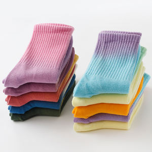 Calcetines de Tubo con Logotipo Personalizado de Alta Calidad, Calcetines de Algodón con Degradado de Color, Tie Dye, Dip Dye, Estilo Pastel para Niños y Niñas - Product Image 5