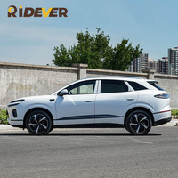 BYD Sealion 06 DM-i 132KM Pilot, среднеразмерный гибридный кроссовер (PHEV) на шасси DiSus-C, с системой God's Eye, батареей LFP Blade и 15,6-дюймовым поворотным сенсорным экраном.