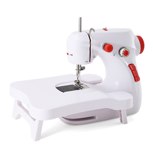 FHSM-211L <span class=keywords><strong>Mini</strong></span> <span class=keywords><strong>Machine</strong></span> à <span class=keywords><strong>coudre</strong></span> électrique Portable facile <span class=keywords><strong>pour</strong></span> les enfants bricolage créer une nouvelle pédale en métal <span class=keywords><strong>aiguille</strong></span> unique lit plat droit - Product Image 1