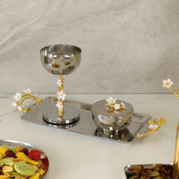 Ensemble de plateaux à nourriture en acier inoxydable à 2 niveaux, design moderne et élégant, plateaux de service personnalisés pour restaurant et hôtel, élément décoratif