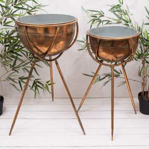 Prix direct usine : Jardinière avec support intégré, finition cuivre, style antique, faite à la main, en vente - Product Image 3