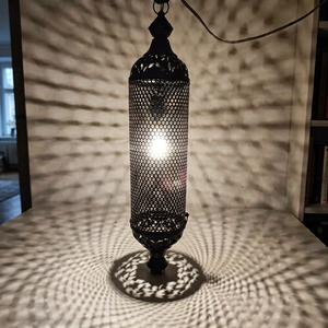 Lanterne décorative en métal, lampadaire avec abat-jour en maille cylindrique, lumière LED pour couloir d'hôtel, salle d'exposition - Product Image 1