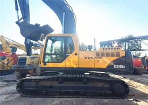 Excavatrice sur chenilles Volvo EC290BLC d'occasion à bon prix à vendre - Product Image 2