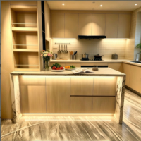 Meubles de cuisine modulaires modernes bicolores blancs en bois massif avec finition acier inoxydable, durables, avec charnières, plan de travail en quartz et évier inclus