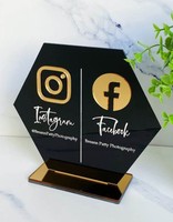 Enseigne personnalisée en acrylique avec code QR pour les réseaux sociaux, enseigne commerciale, options de placement multiples pour les bureaux, les magasins, les événements d'exposition