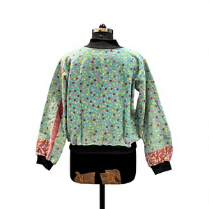 Veste bomber Kantha, style Rajasthani, matelassée, patchwork indien, florale, respirante, 100% coton, vintage, bohème - Product Image 4