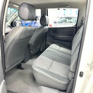 Camioneta Diésel Usada Barata <span class=keywords><strong>Toyota</strong></span> Hilux 2013 LHD 3.0T Turbo 4WD Manual MT, <span class=keywords><strong>Autos</strong></span> <span class=keywords><strong>Usados</strong></span> en Venta, Exportación desde China, Lista para Enviar Ahora - Product Image 6