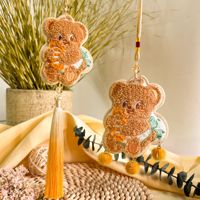 Pendentif porte-sachet brodé Butter Bear, portable et à suspendre, cadeau d'anniversaire créatif et mignon pour couple