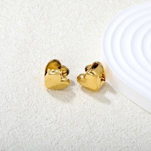 ต่างหูแบบติดหูทรงหัวใจสองชั้น ดีไซน์สวยหรู วัสดุสแตนเลสชุบทอง 18k สำหรับผู้หญิง - Product Image 3
