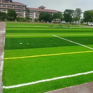 Venta caliente fútbol 50mm Pe monofilamento 40 Mm envío rápido hierba para fútbol Grama Artificial
